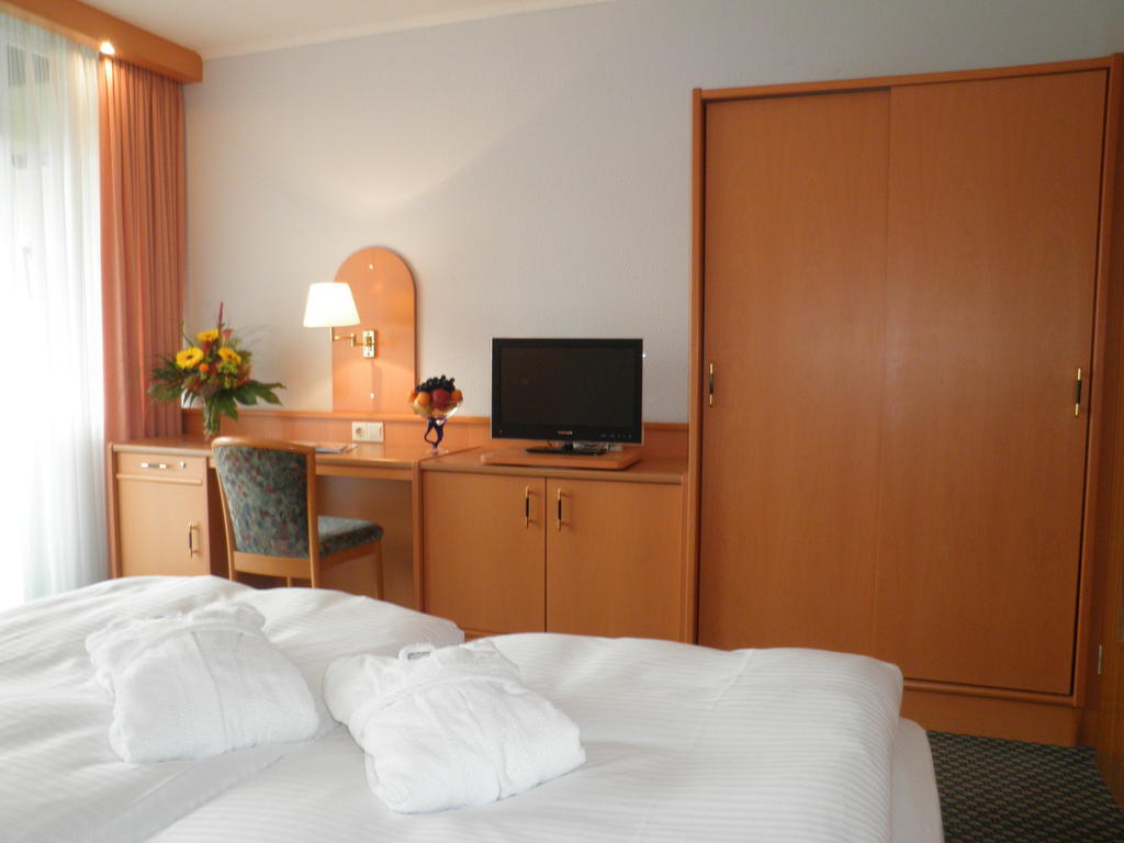 Thermen-Hotel Rottaler Hof Bad Fussing Room photo